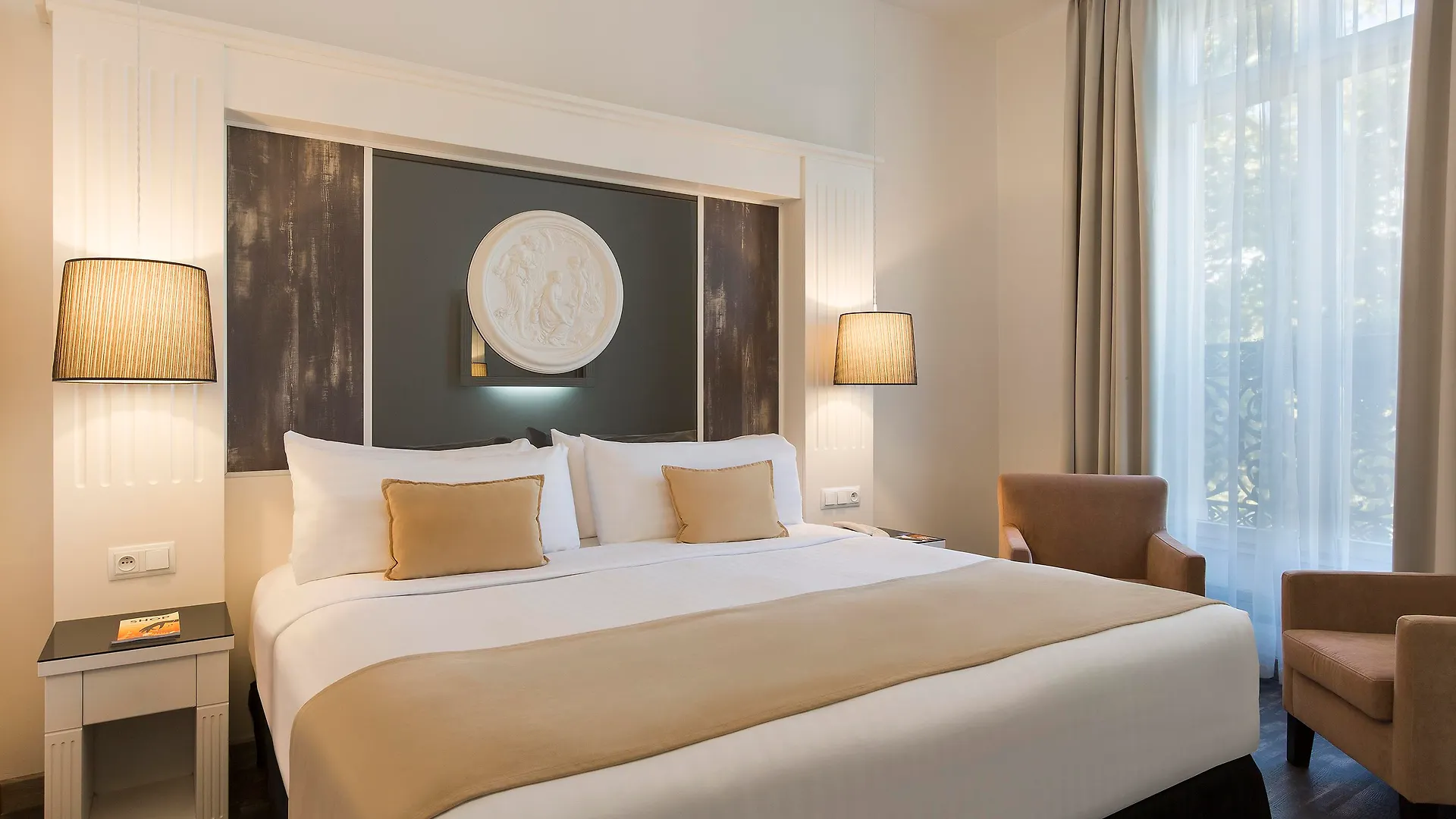 Opera Affiliated By Melia Hotel 4*